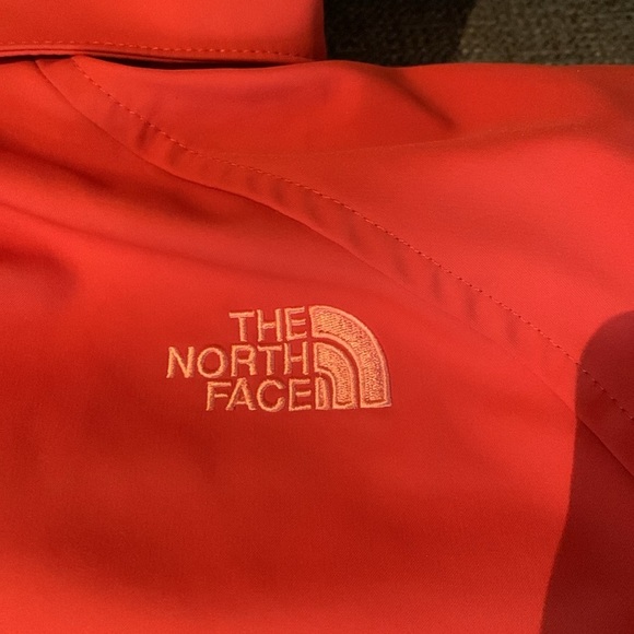BNWOT The North Face Softshell Jacket - Picture 6 of 13